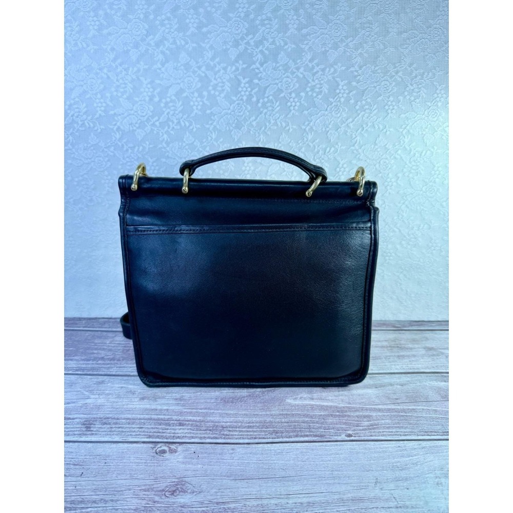 Vintage COACH Willis Black Leather Crossbody Handbag – Classic Turnlock Style - Picture 5 of 17